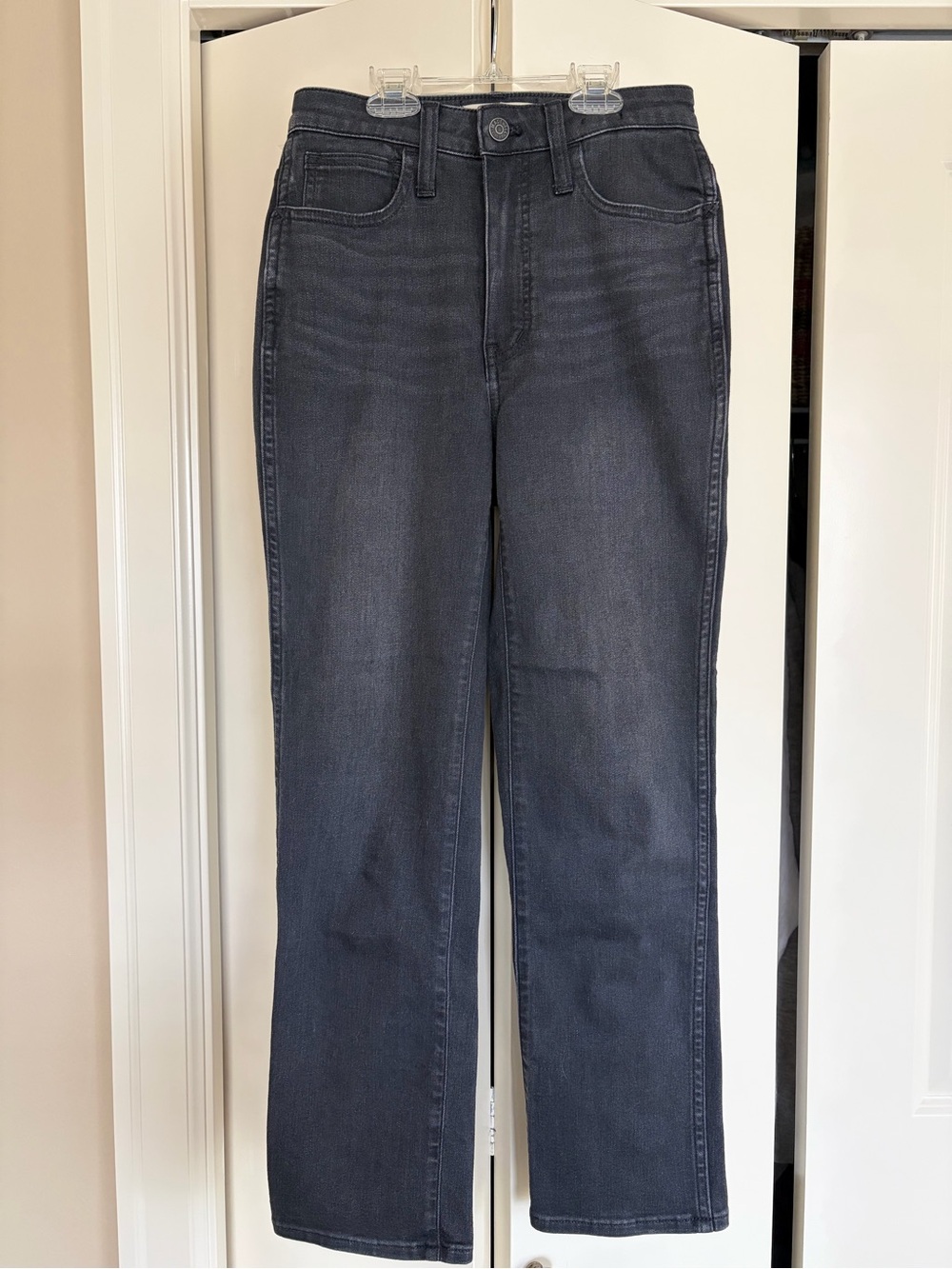 Madewell Women's Dark Gray Curvy High Rise Slim Straight Jeans